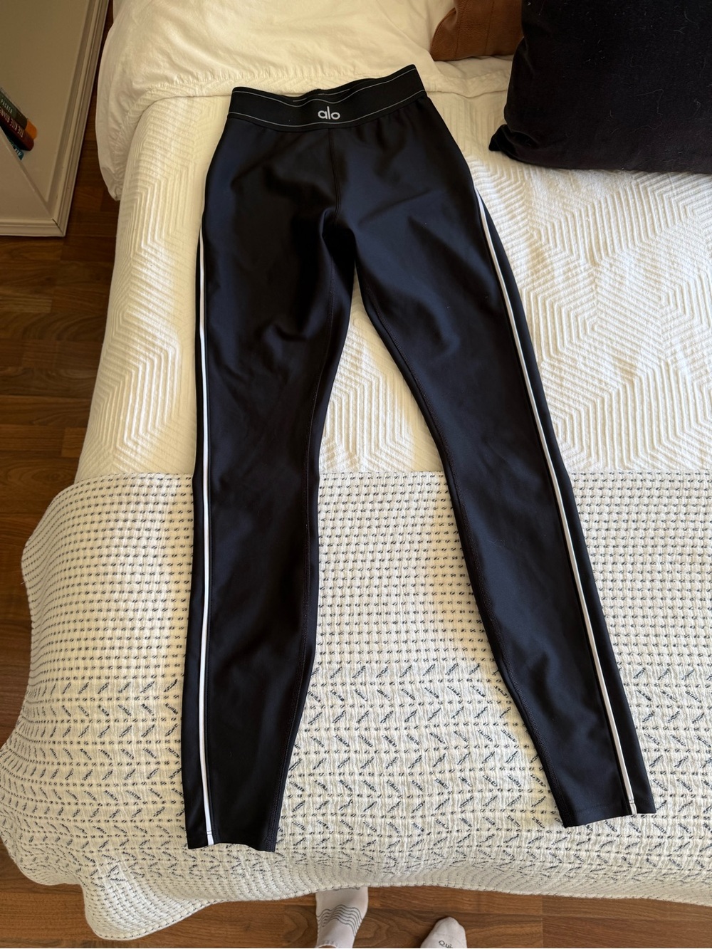 Alo suit up leggings size small